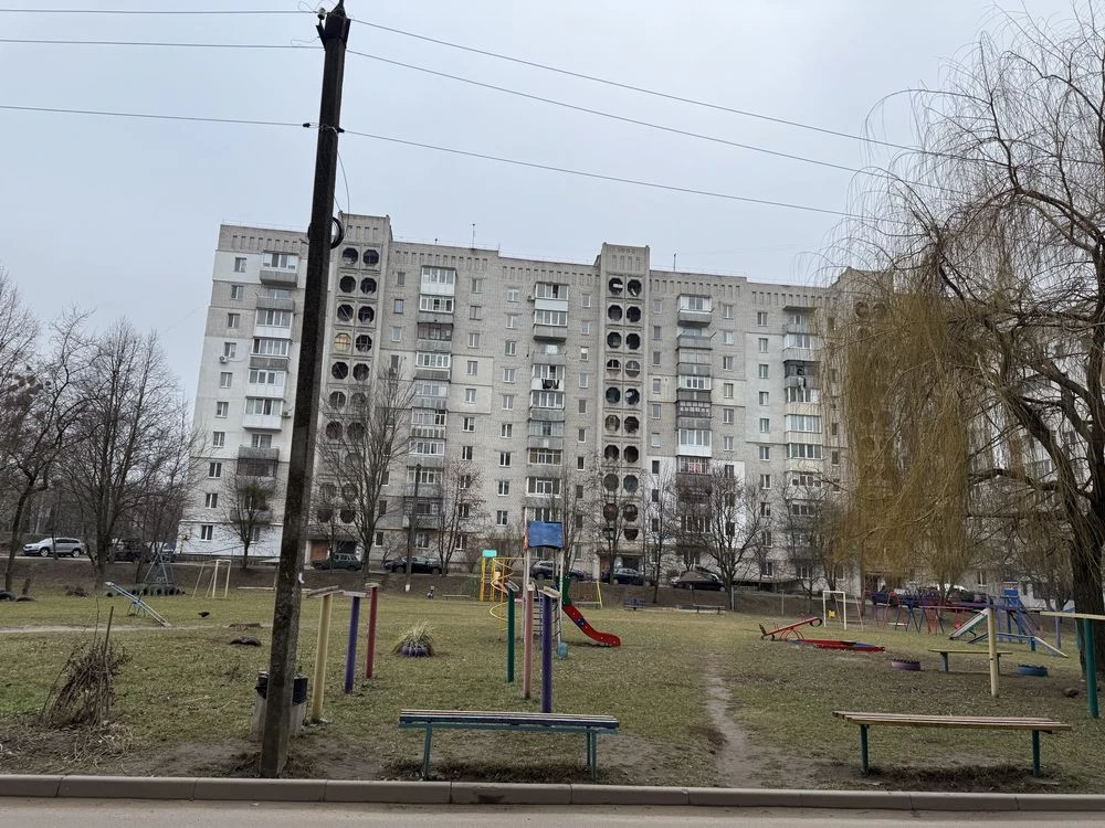 1к -36 м², 2/9, цегла, балкон+ кладовка, тихий двір, проспек
