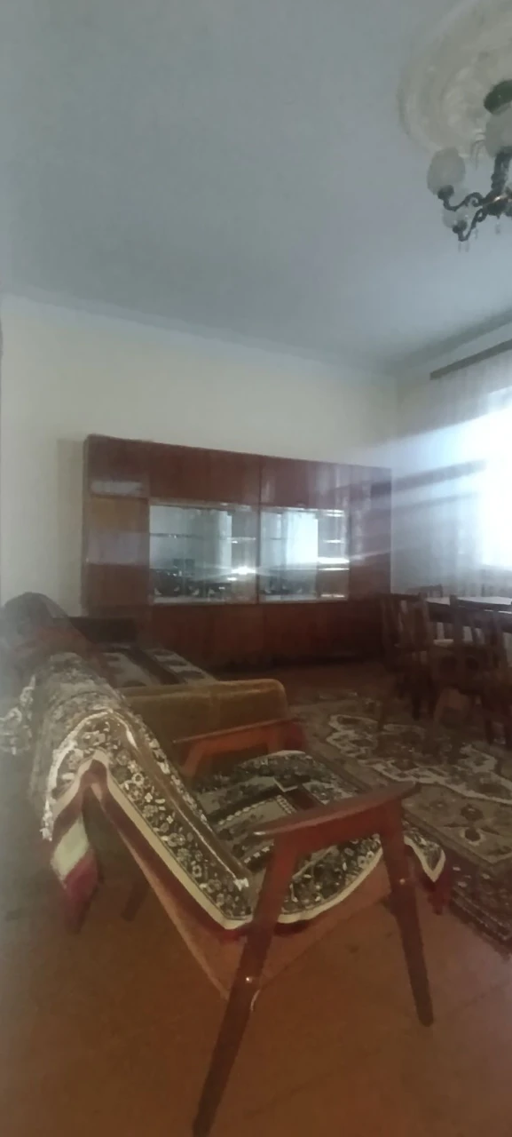 Продається частина будинку вул Миру,