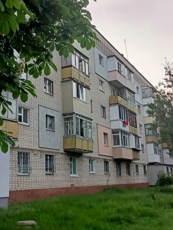 Продам 1- кімн. кв. по вул. Солом'янська, р-н "Депот". Прцює
