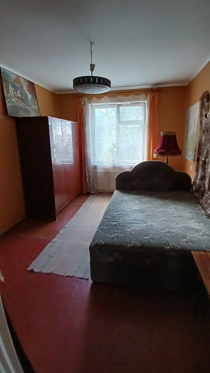 Продаєтся 3-и.кім.кв, в р-ні Д вул.Петра Дорошенко, 20 Держп