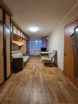 Продаж 2-кімнатої квартири в спальному р-ні Д