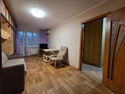 Продаж 2-кімнатої квартири в спальному р-ні Д