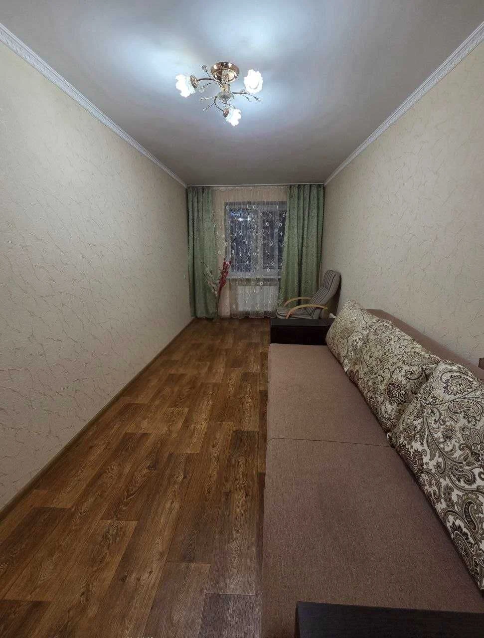 Продаж 2-кімнатої квартири в спальному р-ні Д