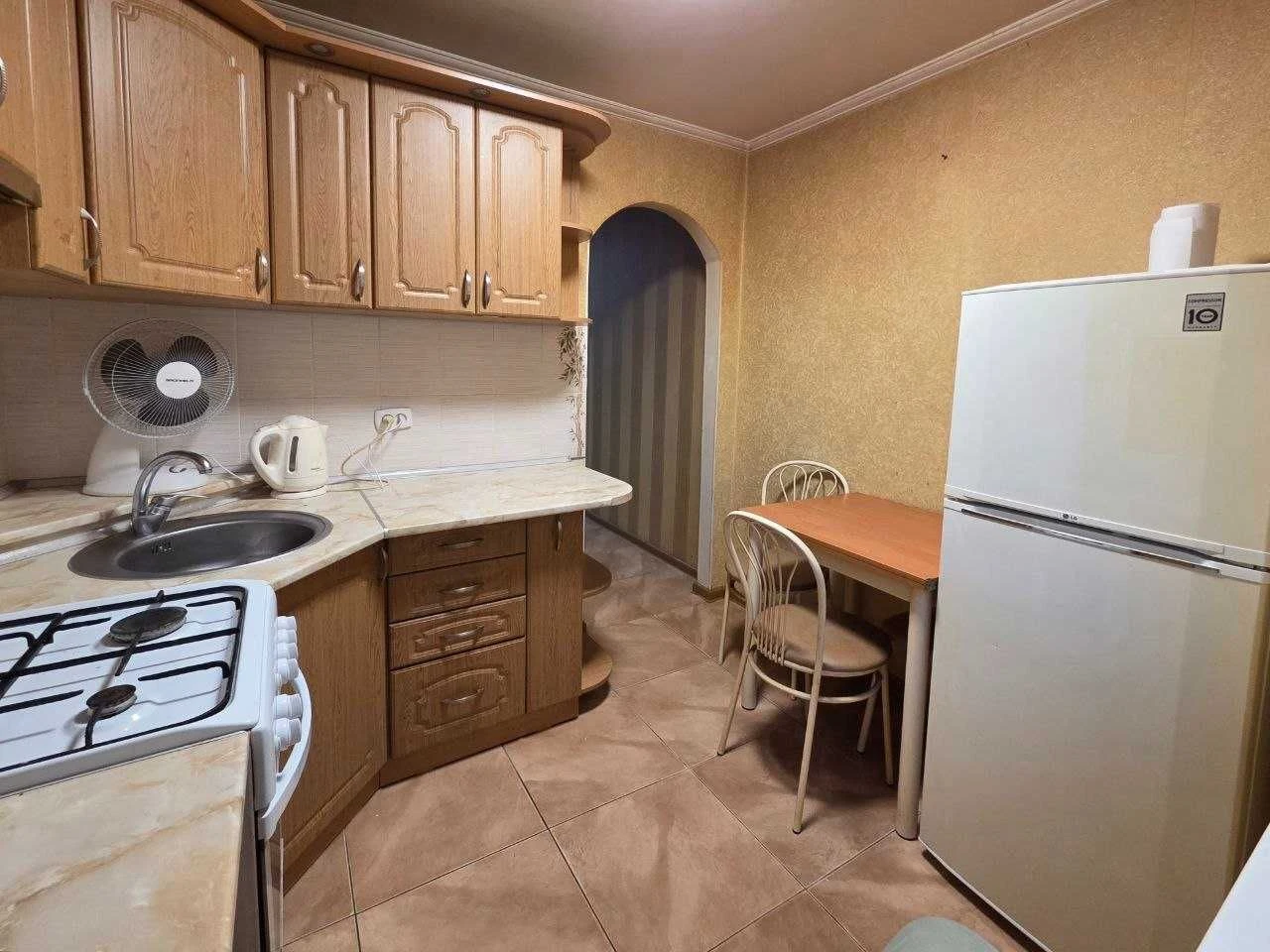 Продаж 2-кімнатої квартири в спальному р-ні Д