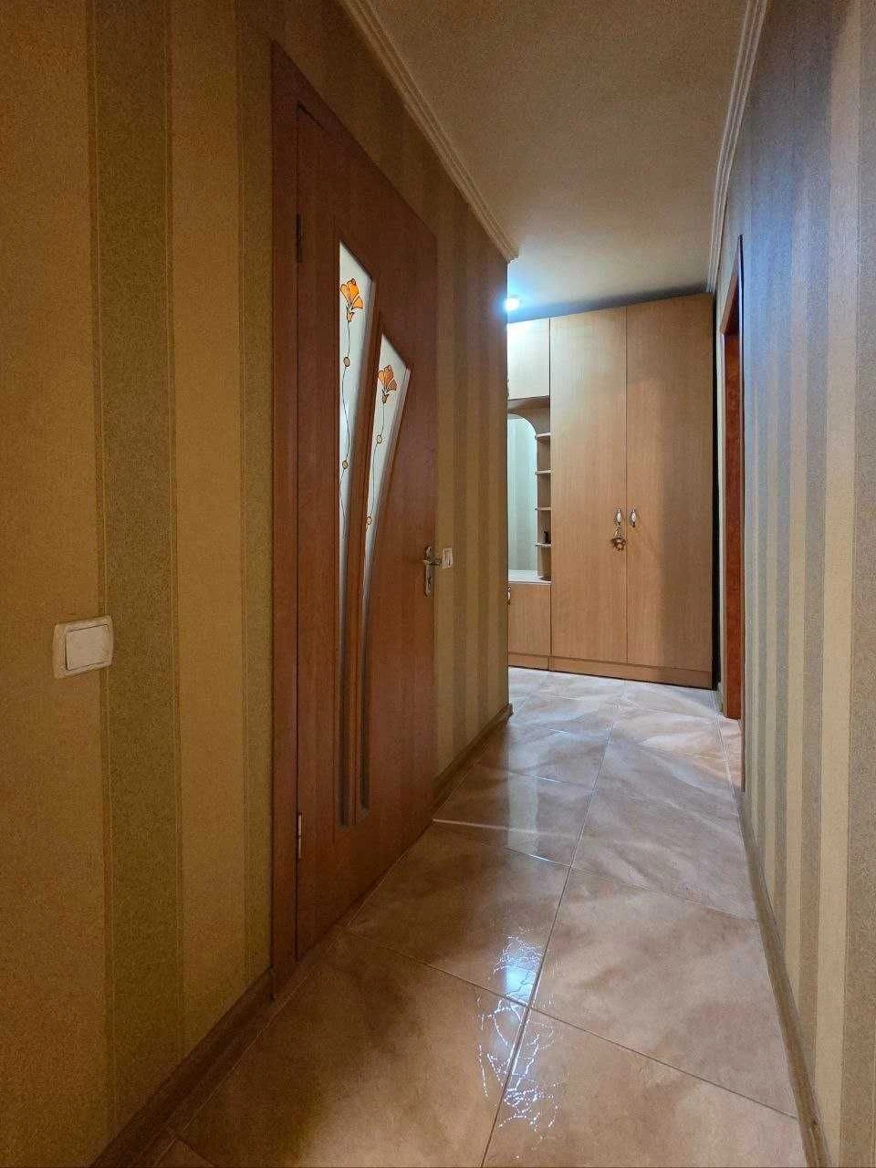 Продаж 2-кімнатої квартири в спальному р-ні Д