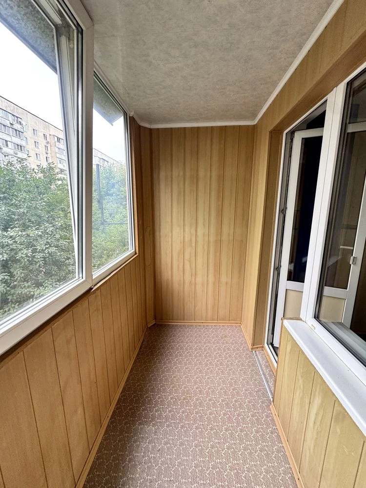 Продам 1-кімнатну квартиру на Новопречистенській 63