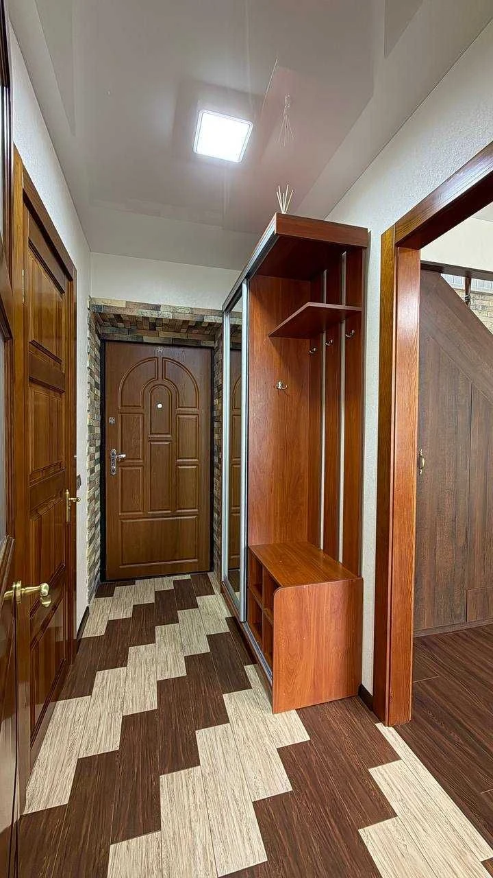 2-кімнатна дворівнева квартира 77,5 м² з ремонтом у ЖК «На Щ