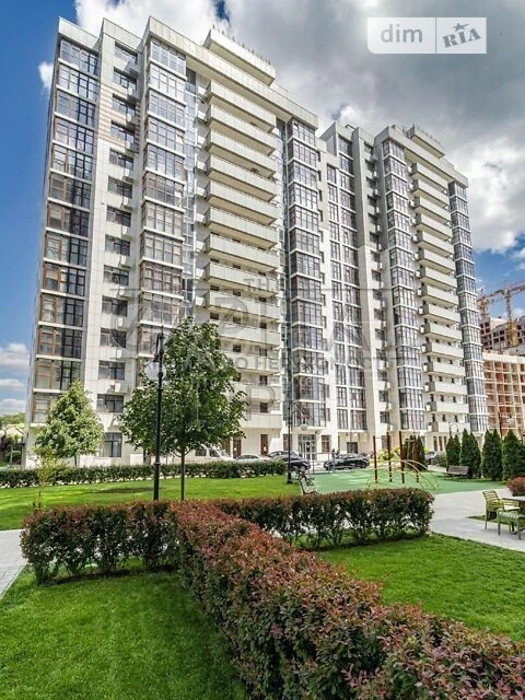 Продаж 3к квартири 117 кв. м на вул. Андрія Верхогляда 15Б •