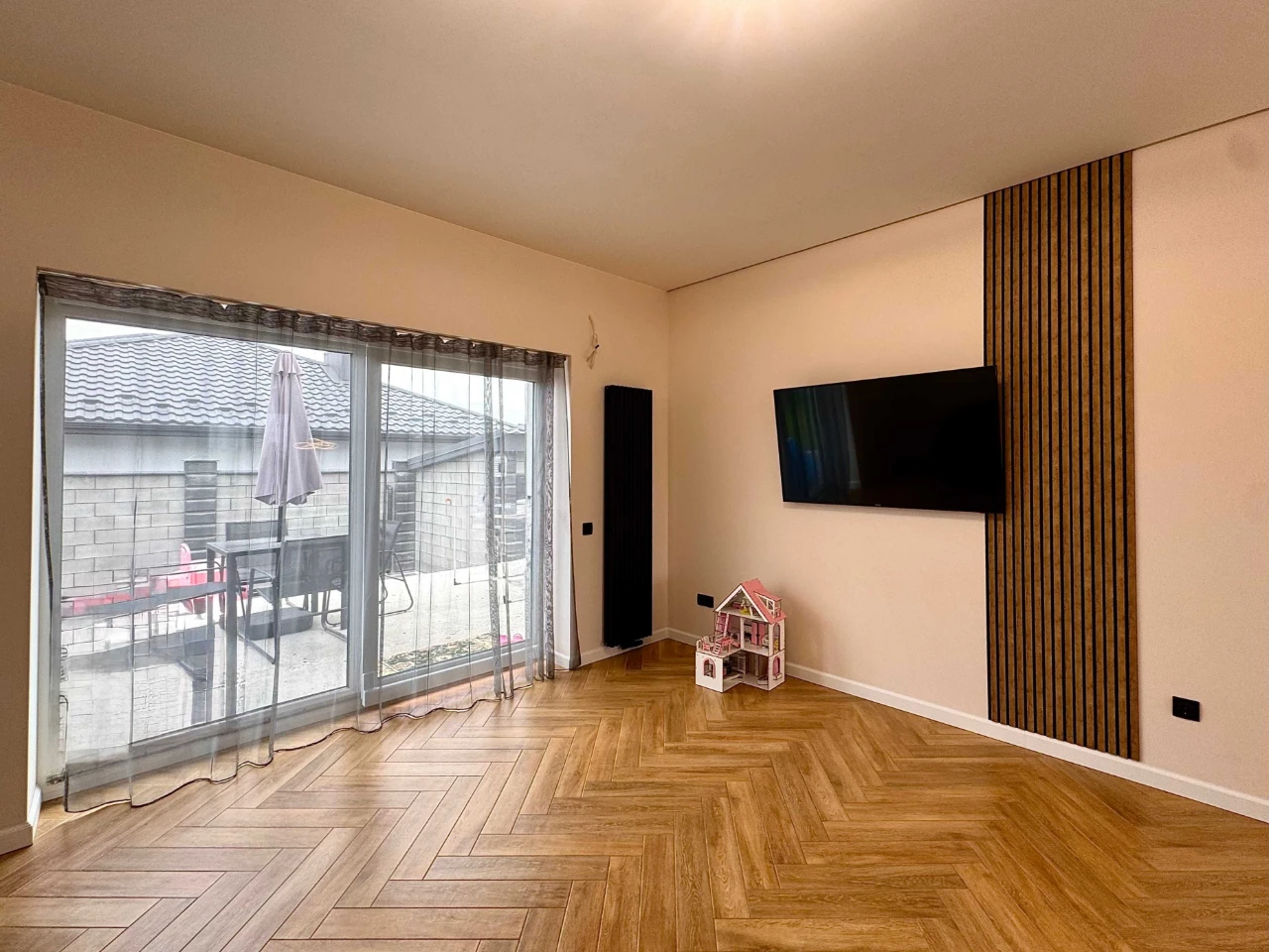 Продам будинок на масиві Макарова, 97 м², ремонт, 4.5 сотки