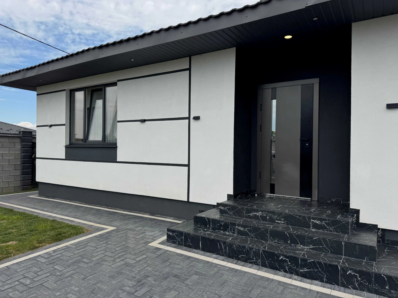 Продам будинок на масиві Макарова, 97 м², ремонт, 4.5 сотки
