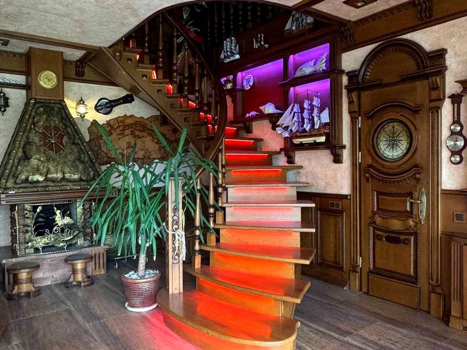 Будинок. Рівне, корнинська