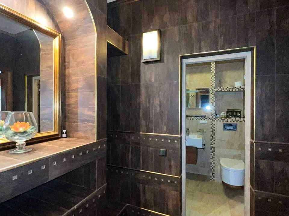 Будинок. Рівне, корнинська