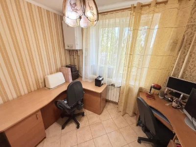 Продажа 3х комнатной квартиры.Автономное отопление.
