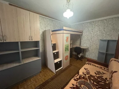 Продаю 2-комнатную квартиру на Пр Мира (р-н РОВД)и1