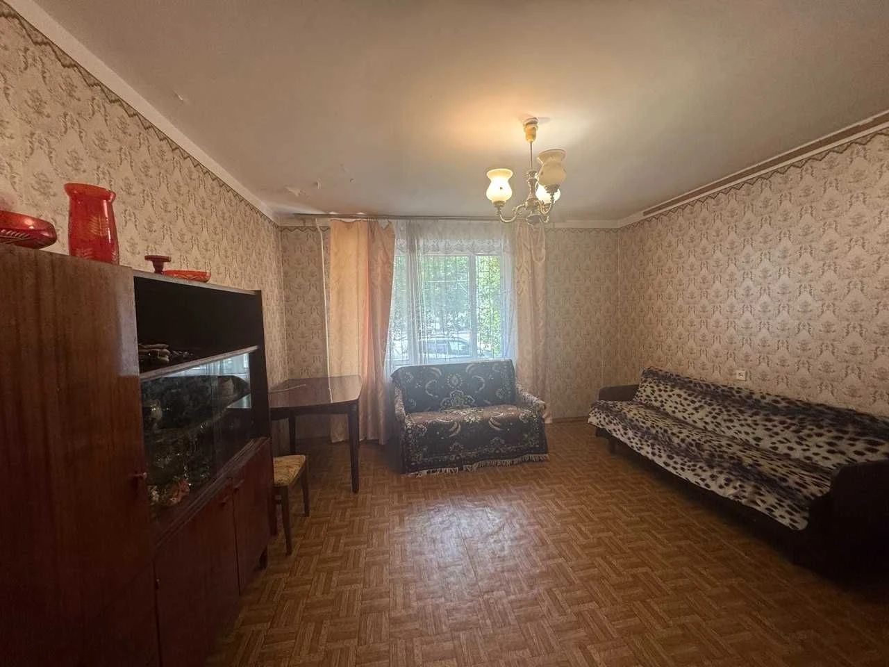 Продаю 2-комнатную квартиру на Пр Мира (р-н РОВД)и1