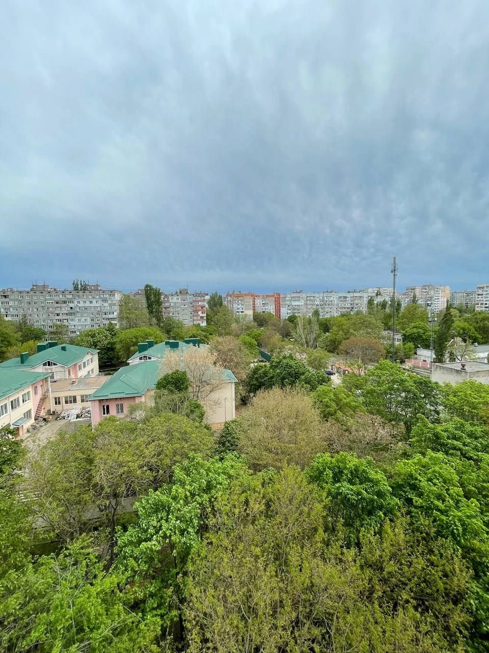 Продаж 3к квартири з гарним краєвидом на місто по вул. Колод