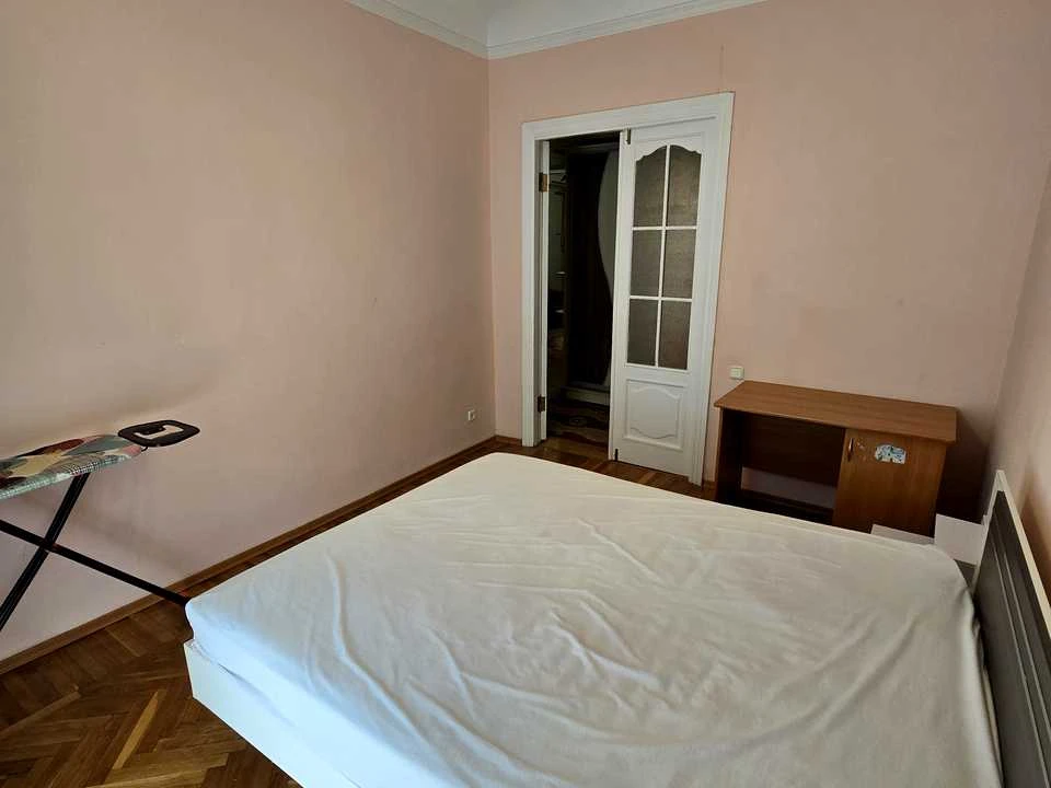 Квартира. Миколаїв, Адміральська вул.