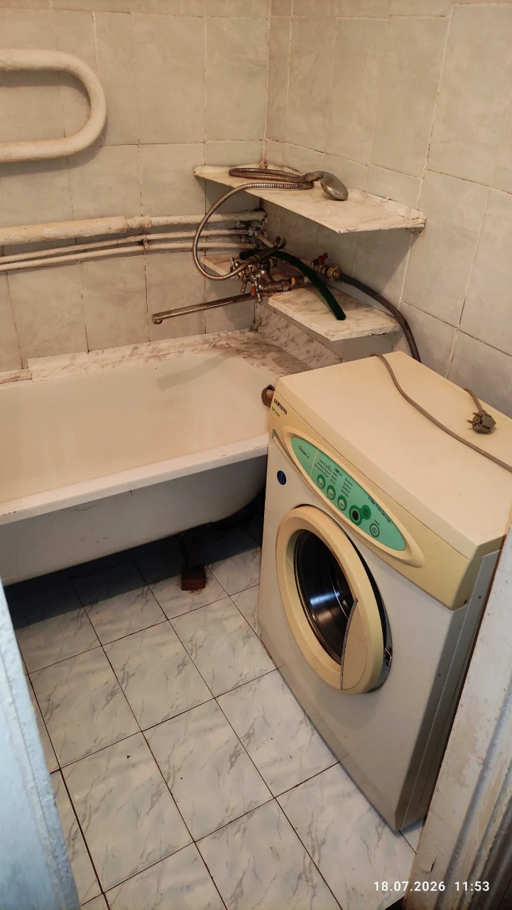 продам 2-к.квартиру в центрі міста