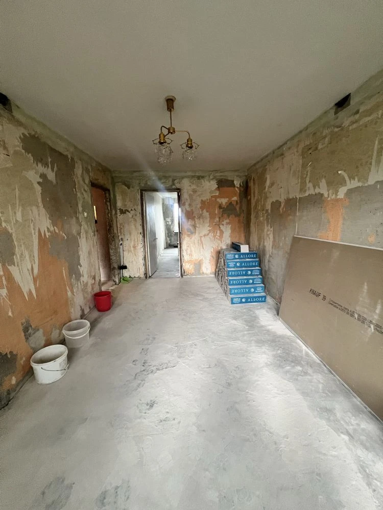 Продам 2- кім. квартиру вул. Рятувальників 3, Ремзавод