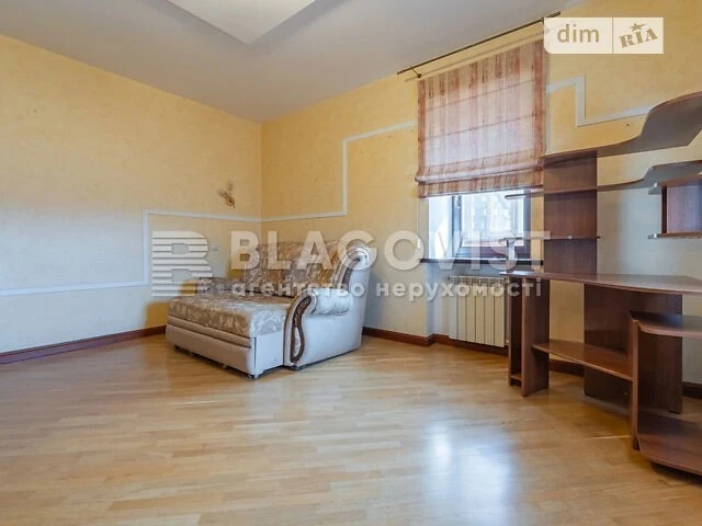 Продаж 3к квартири 122.9 кв. м на просп. Володимира Івасюка