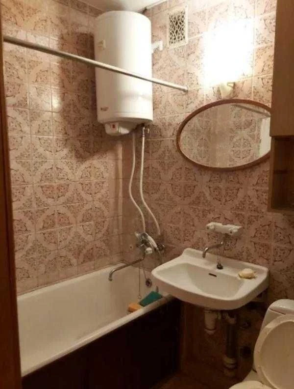 Срочно продам 2-к.кв. ХТЗ район рынка