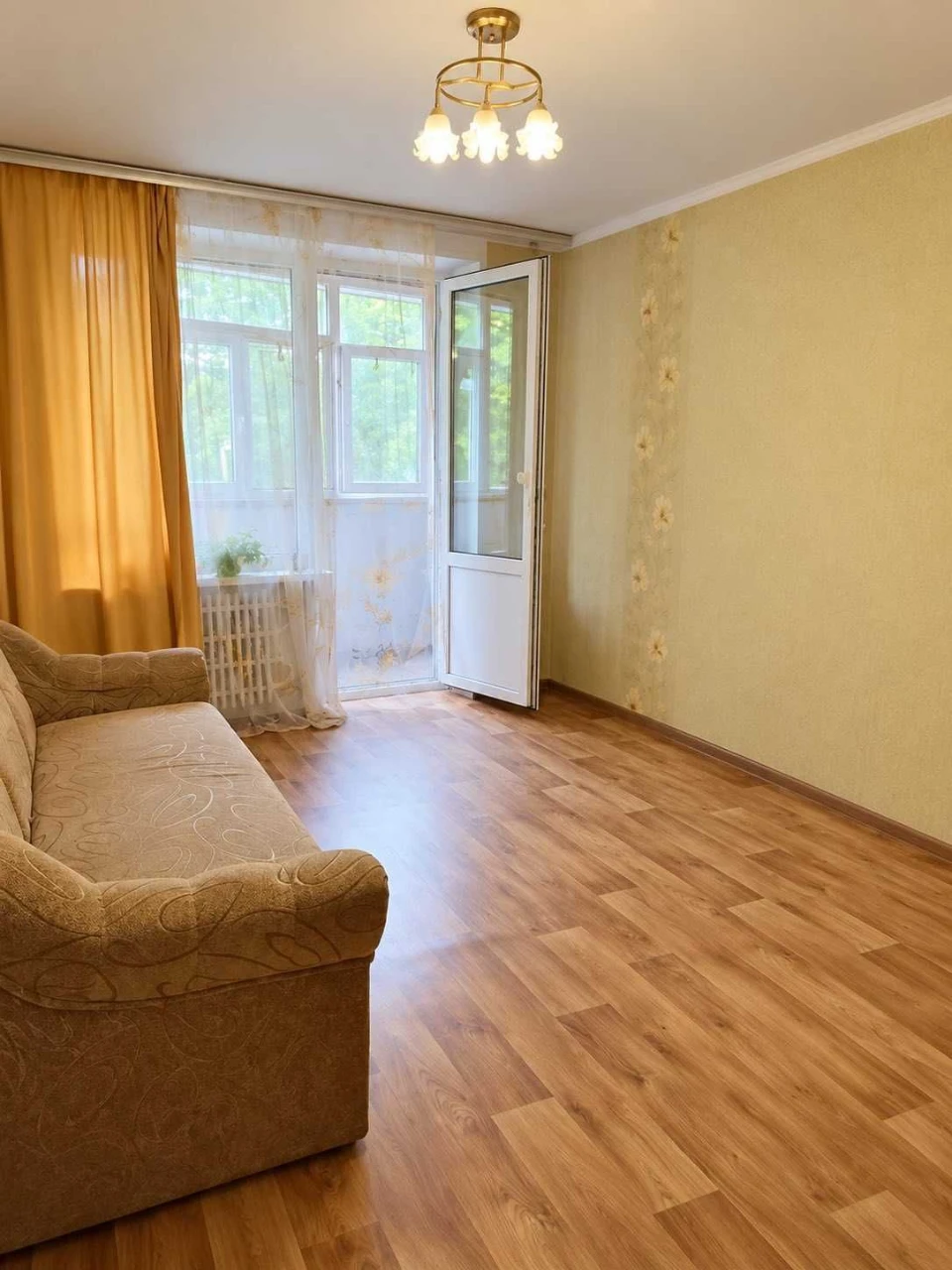 Продам квартиру метро 5 минут салтовка г.Харьков