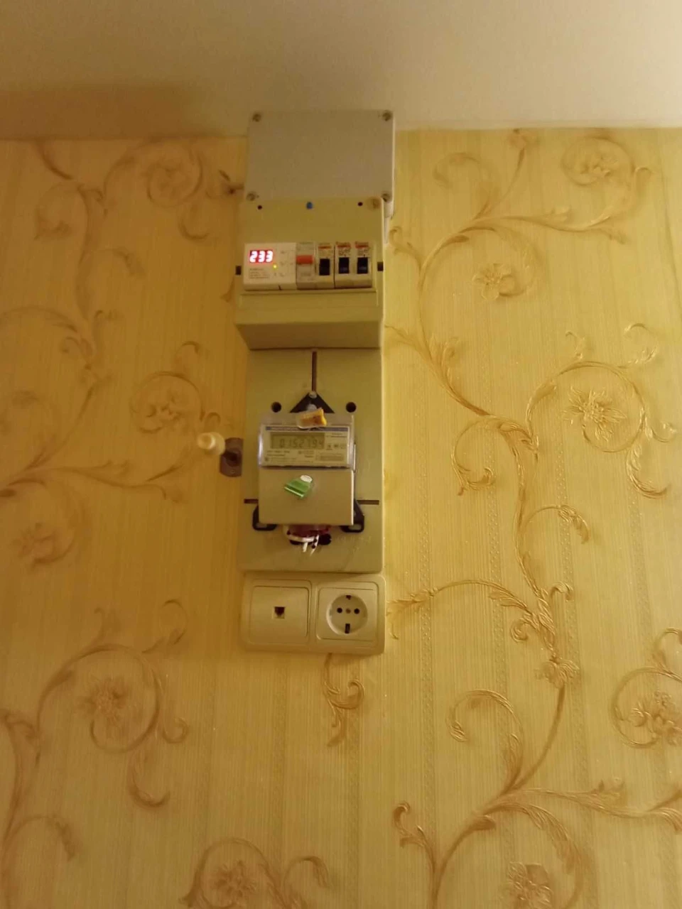 Продам 2 к квартиру біля метро Армійська