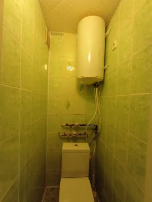 Продам 2 к квартиру біля метро Армійська