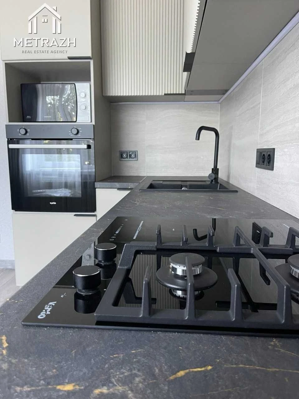 Продам 2к квартиру 60м2 новый ремонт, ГАЗ! новострой, проспе