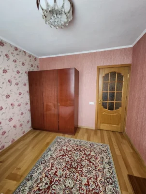 Продам 2-комнатную квартиру по ул. Астрономическая, 44Б
