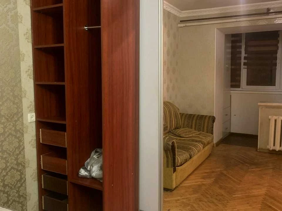 Квартира. Київ, Празька вул.