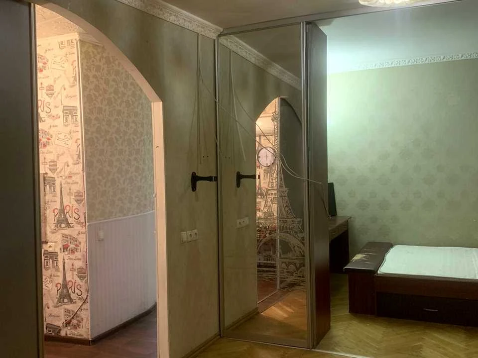 Квартира. Київ, Празька вул.