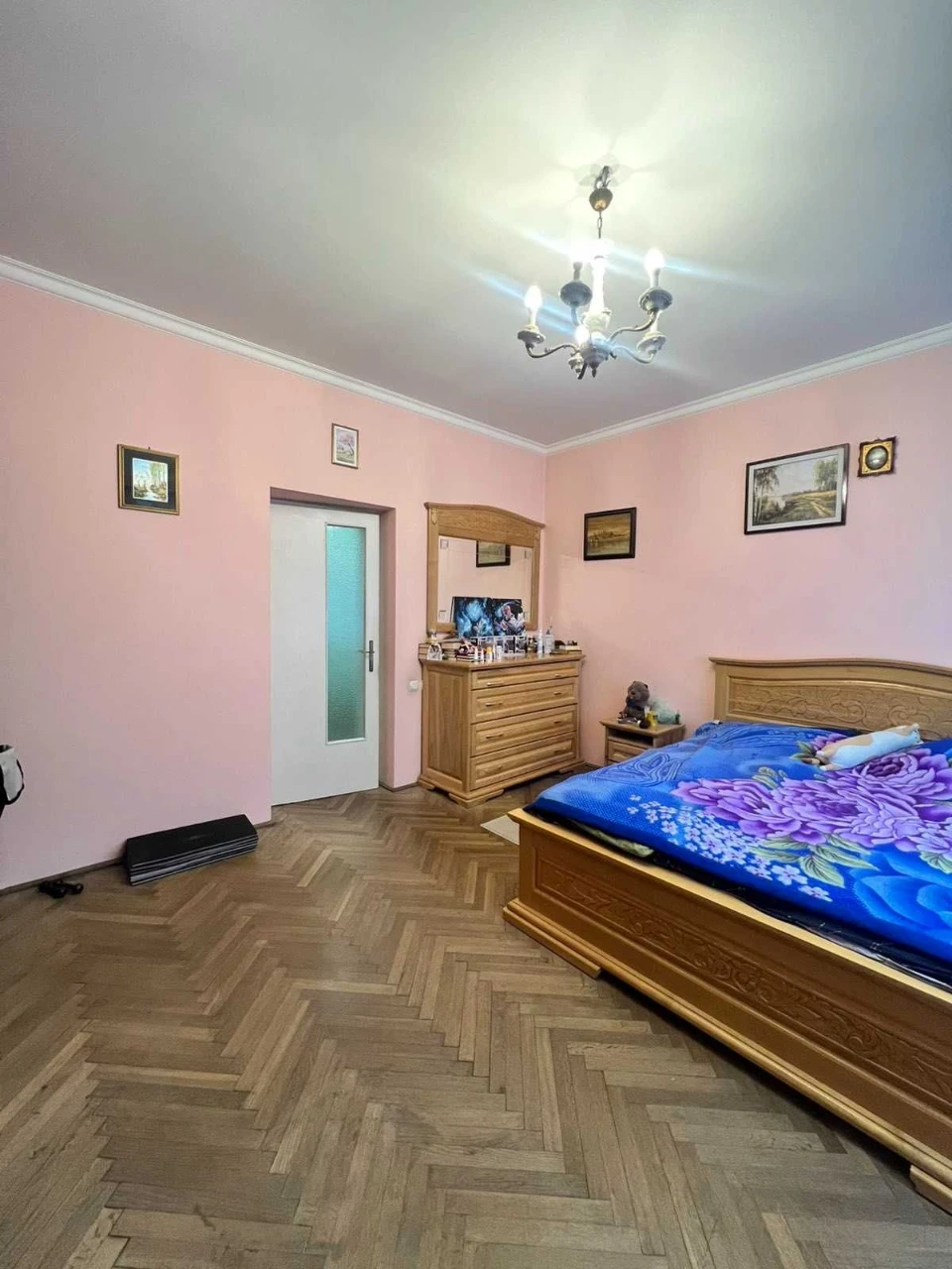 Продаж 3-кімнатної квартири на вул. Героїв Майдану.