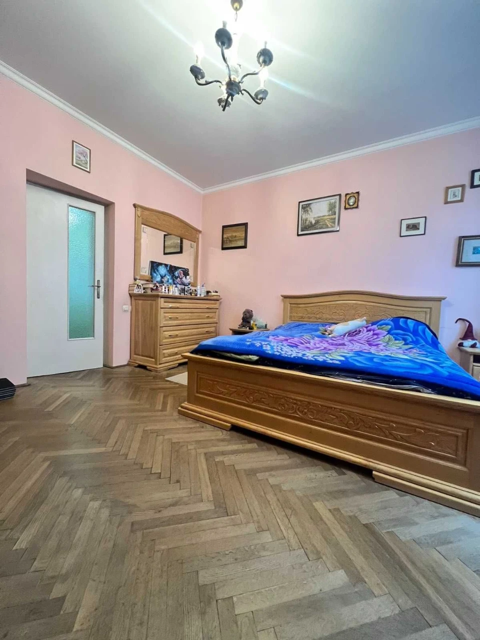 Продаж 3-кімнатної квартири на вул. Героїв Майдану.