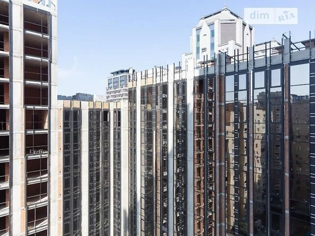 For sale 2-room apartment 88 sq. m. on Antonovycha St. 83 • ID 34677