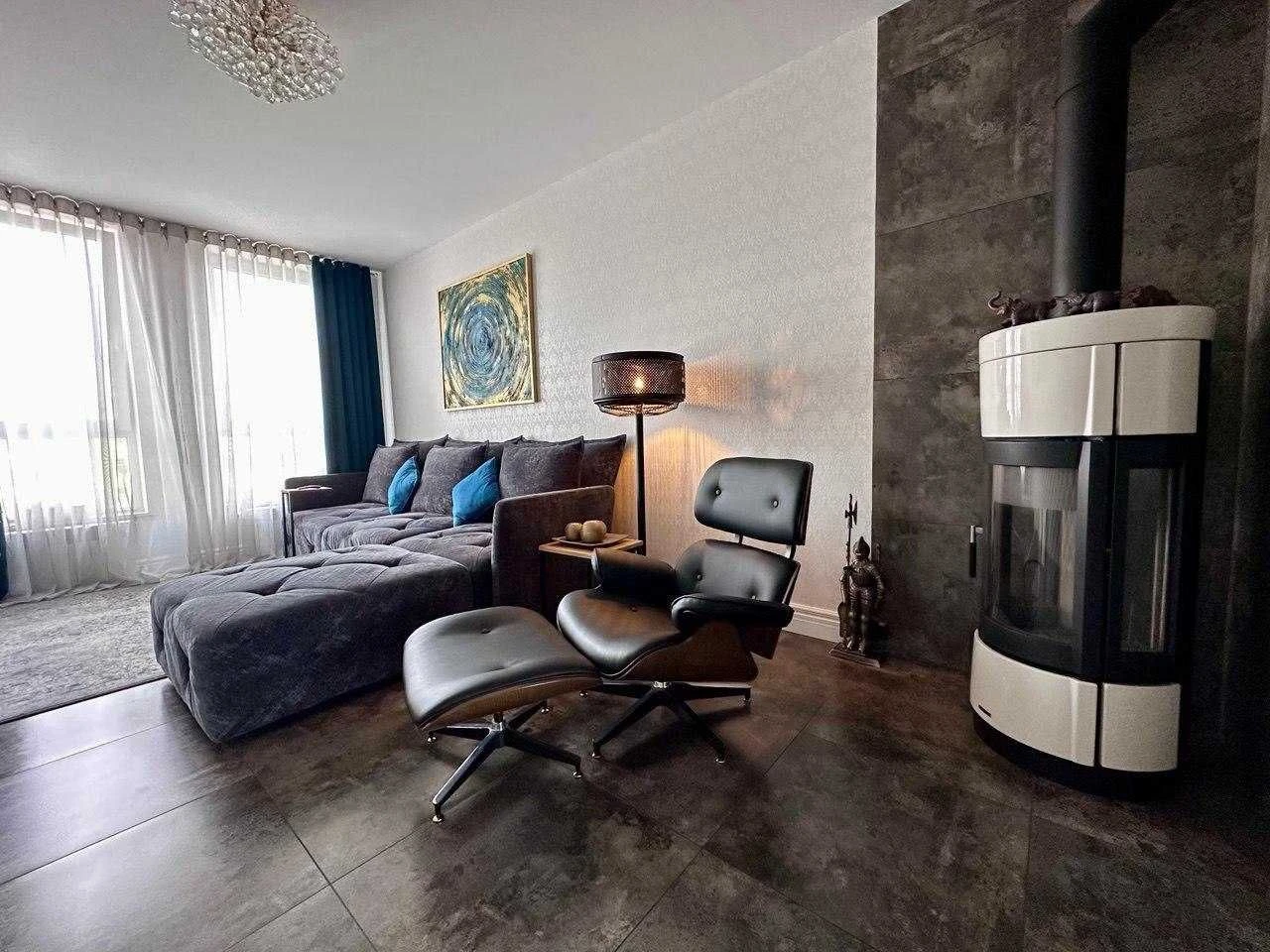 Київ, Берестейський просп. 67г, 3 кім., дворівнева квартира