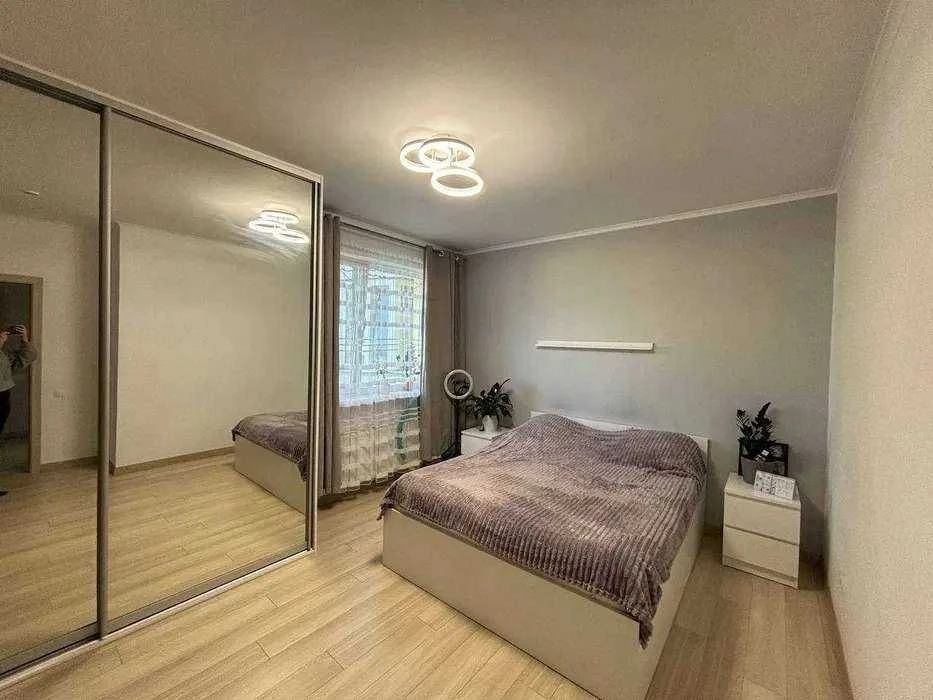 Продаж 2-кімн. Пасхаліна Юрія вул. 17, 68 м.кв, Безготівка