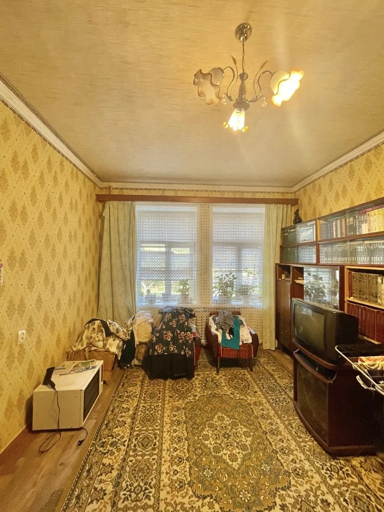 Продам 4 кімнатну квартиру