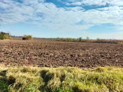 Фасадна ділянка для підприємницької діяльності на межі м.Рів