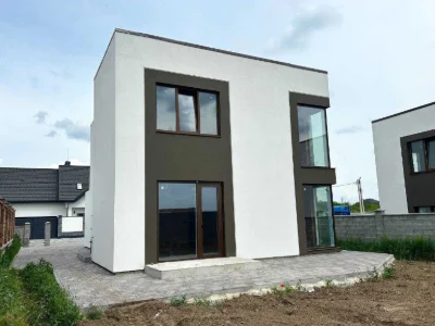 Продам сучасний будинок після забудовника, 160 м², 5 соток,