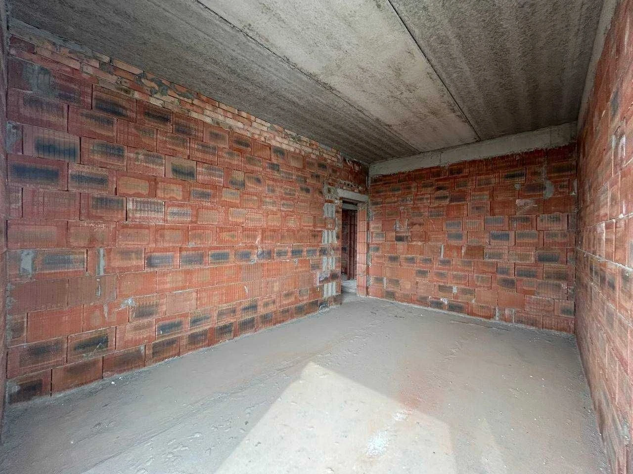 Продам сучасний будинок після забудовника, 160 м², 5 соток,