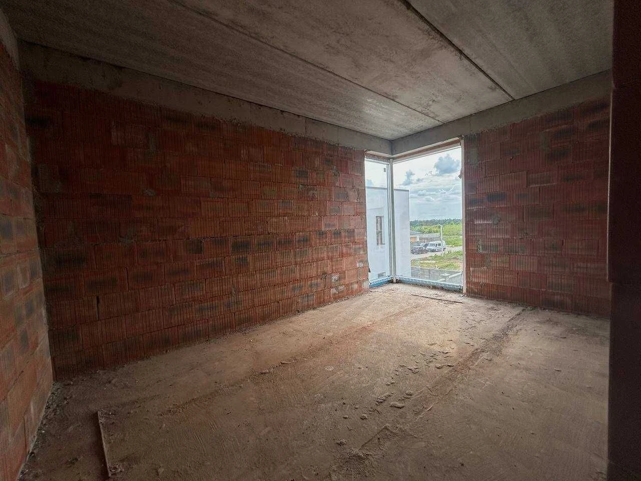 Продам сучасний будинок після забудовника, 160 м², 5 соток,