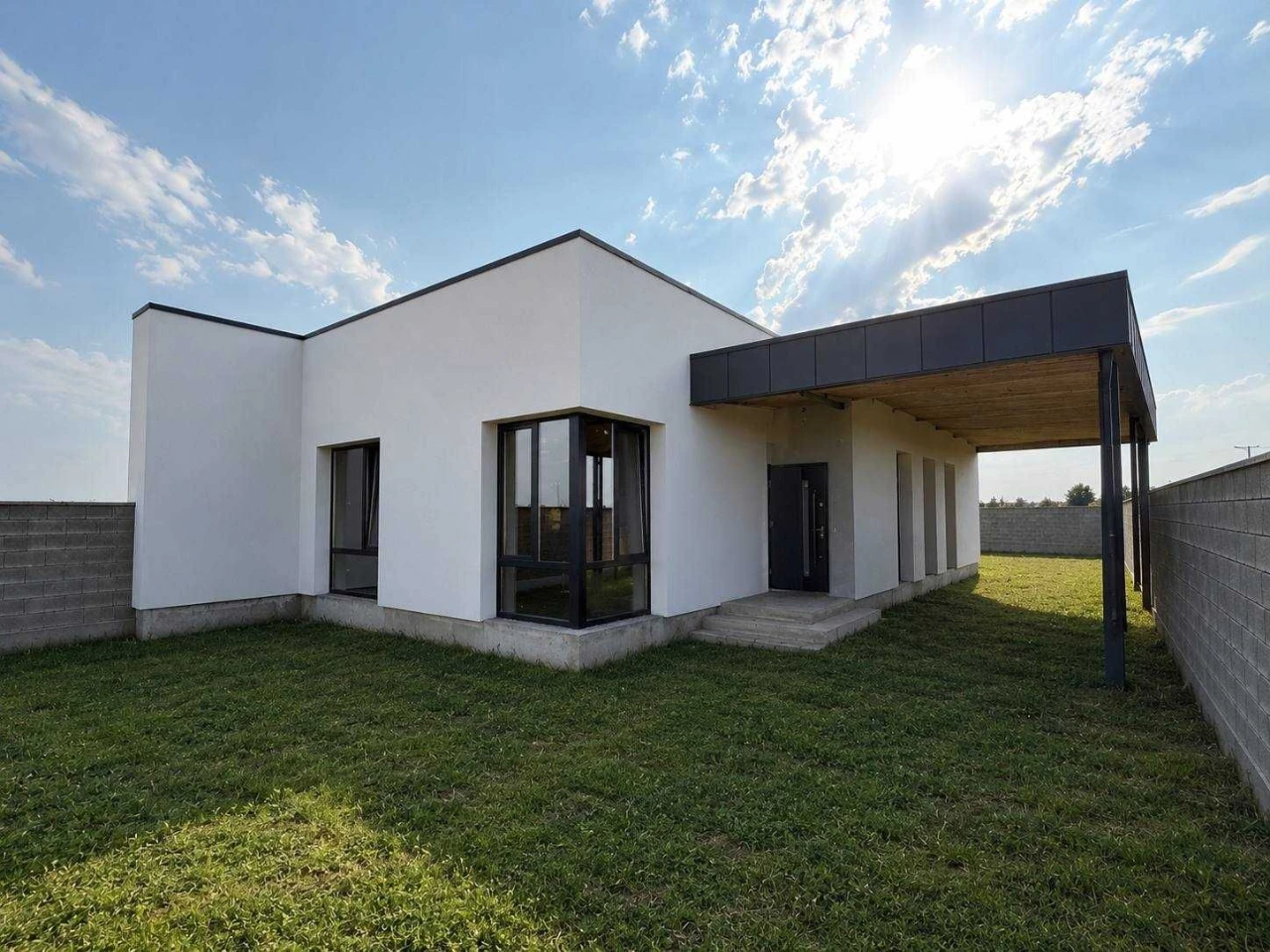 Продам сучасний котедж після забудовника, 133 м², 4.6 сотки
