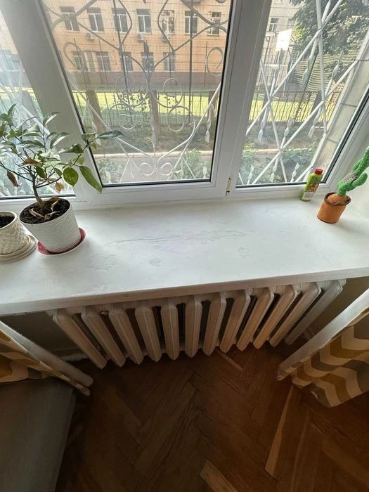 Three-room apartment in Lavrskaya urgently for sale