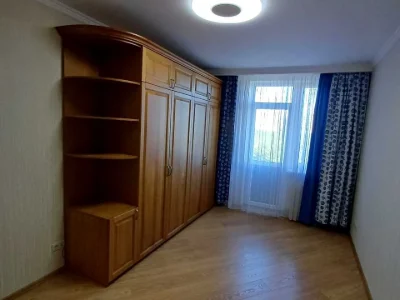 Квартира. Київ, Юлії Здановської вул.