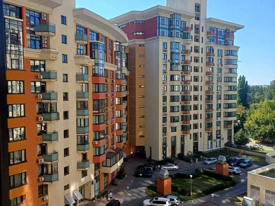 Квартира. Київ, Юлії Здановської вул.