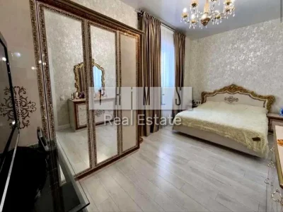 Будинок. Київ, Сергія Колоса вул.