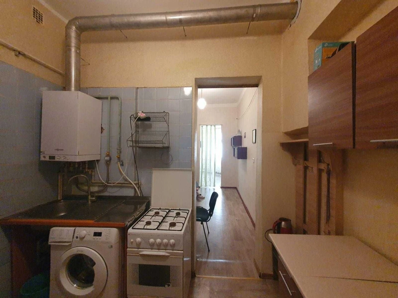 Продам 2-к квартиру з ремонтом, 2/3 пов, на Прохорівській/М'