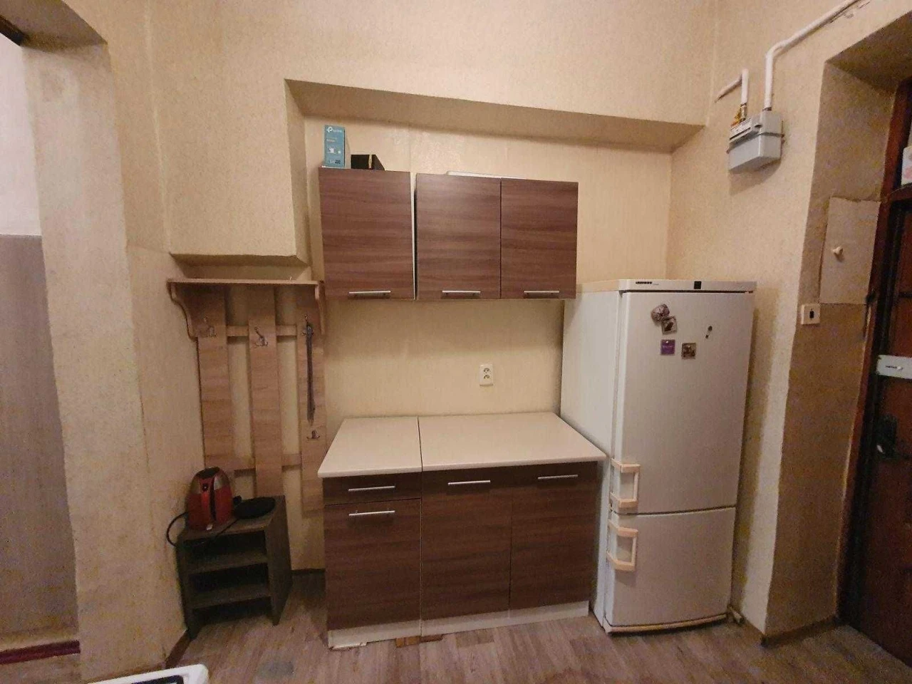 Продам 2-к квартиру з ремонтом, 2/3 пов, на Прохорівській/М'