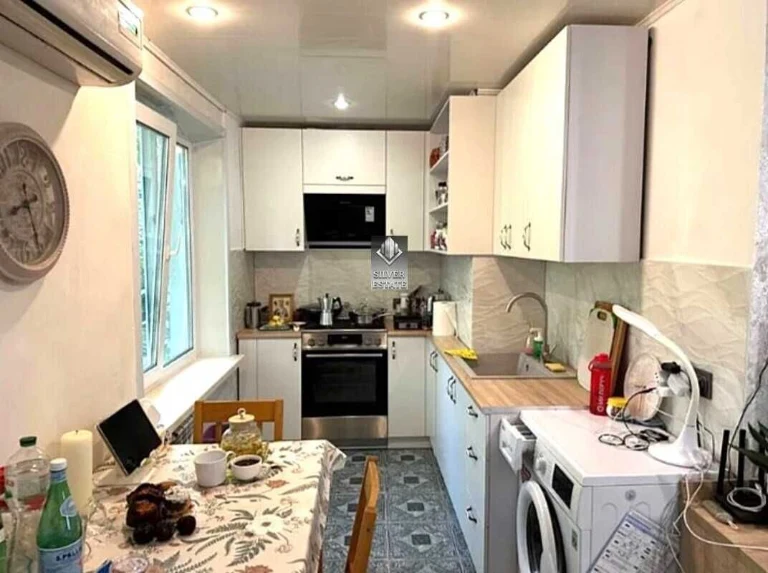 Продаж 4-кімнатної квартири, вул. В.Сергієнка, Хортицький ра